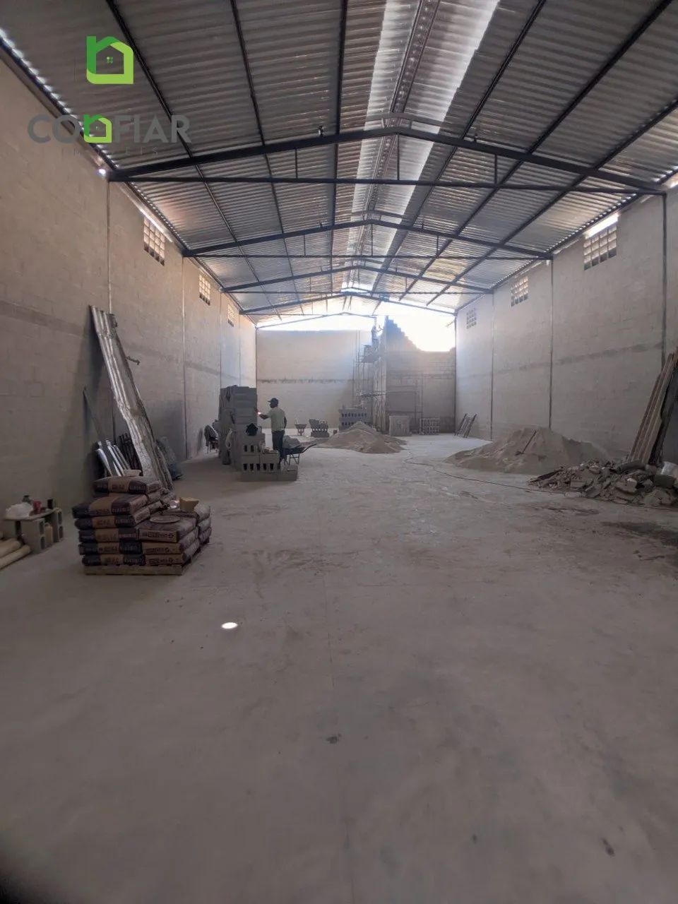 Galpão de 400 m² para Aluguel - Bairro Glória - Foto 5