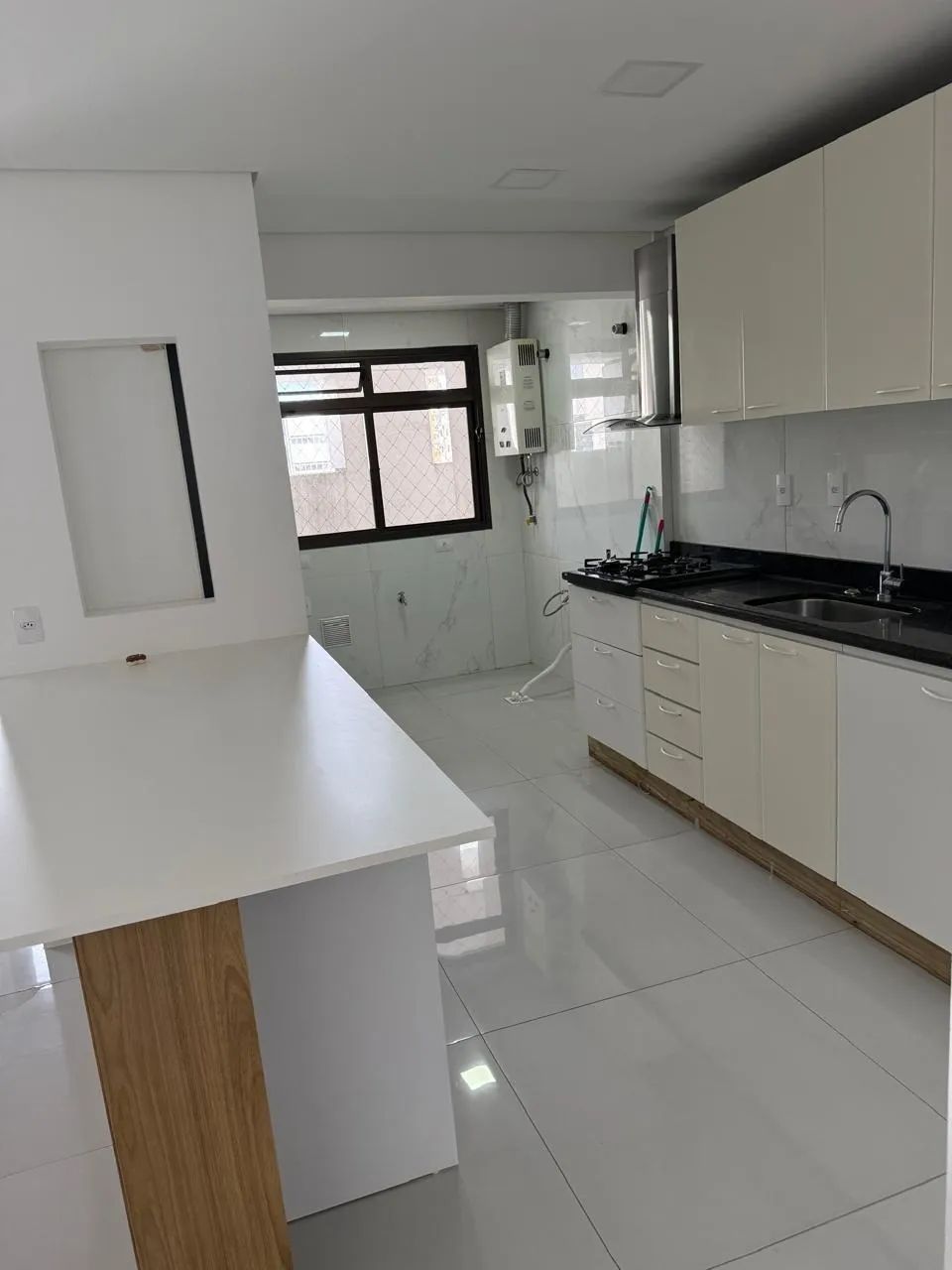 Apartamento de 3 dormitórios à venda no Centro - Foto 4