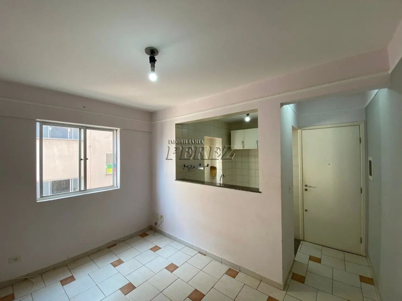 Apartamento para alugar na Rua Uruguai no Edifício Panoramic, no centro de Londrina. - Foto 4