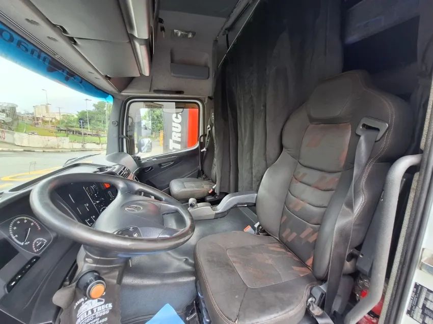 Mercedes Benz Axor 2536 LS 19/20 6x2. - Foto 11