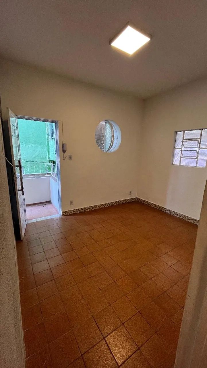 ALUGA-SE APARTAMENTO  - Foto 2
