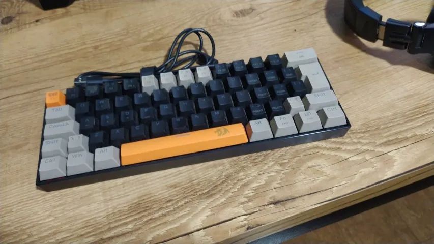 Teclado Red Dragon Lakshimi