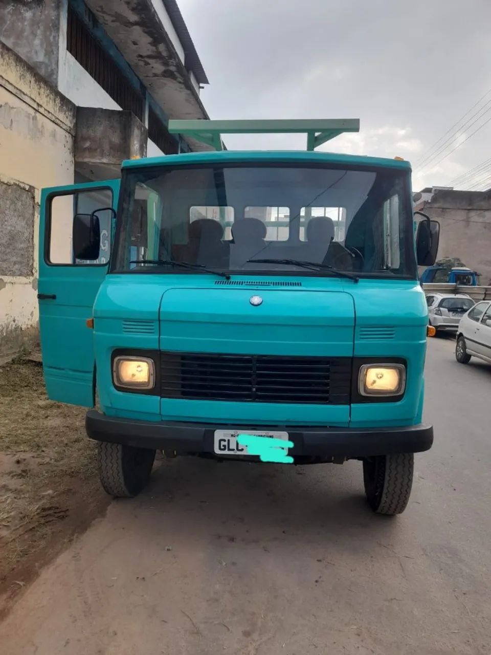Caminhão 3/4 608
