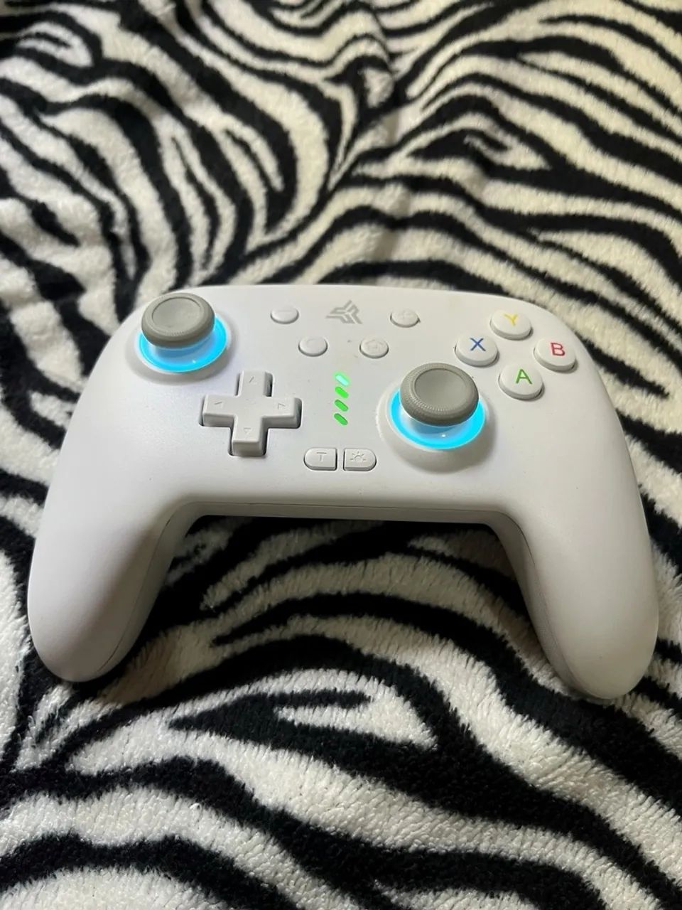 CONTROLE SEM FIO PARA PC E CELULAR - BRANCO