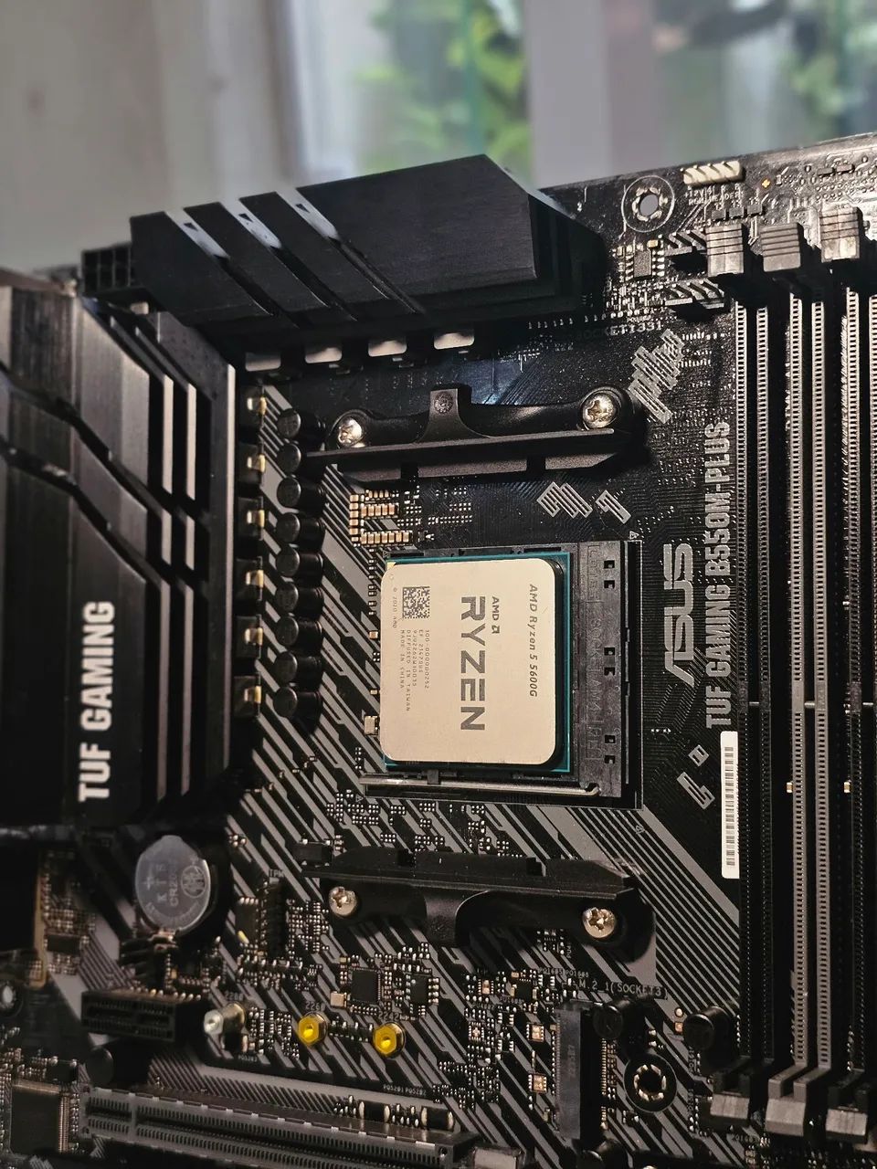 Kit AMD B550M Asus + 5600G - Foto 2