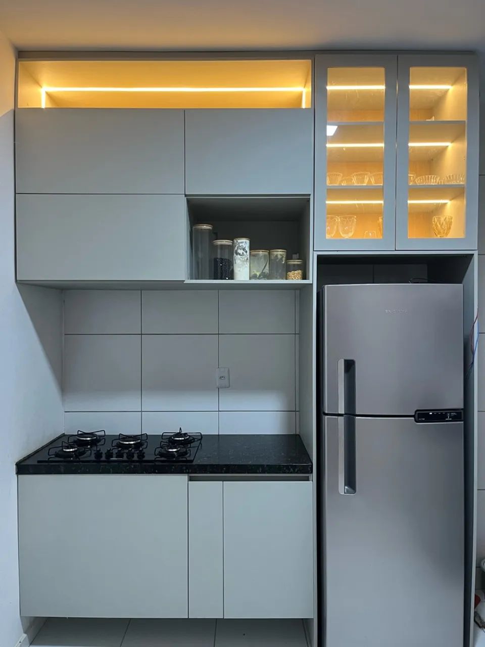 Móveis projetados+ pedra+cooktop - Foto 3