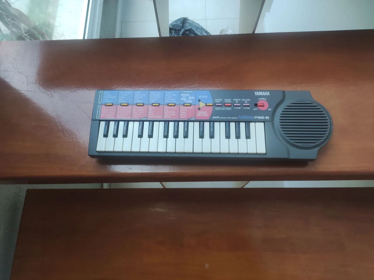 Órgão Yamaha PSS - 6
