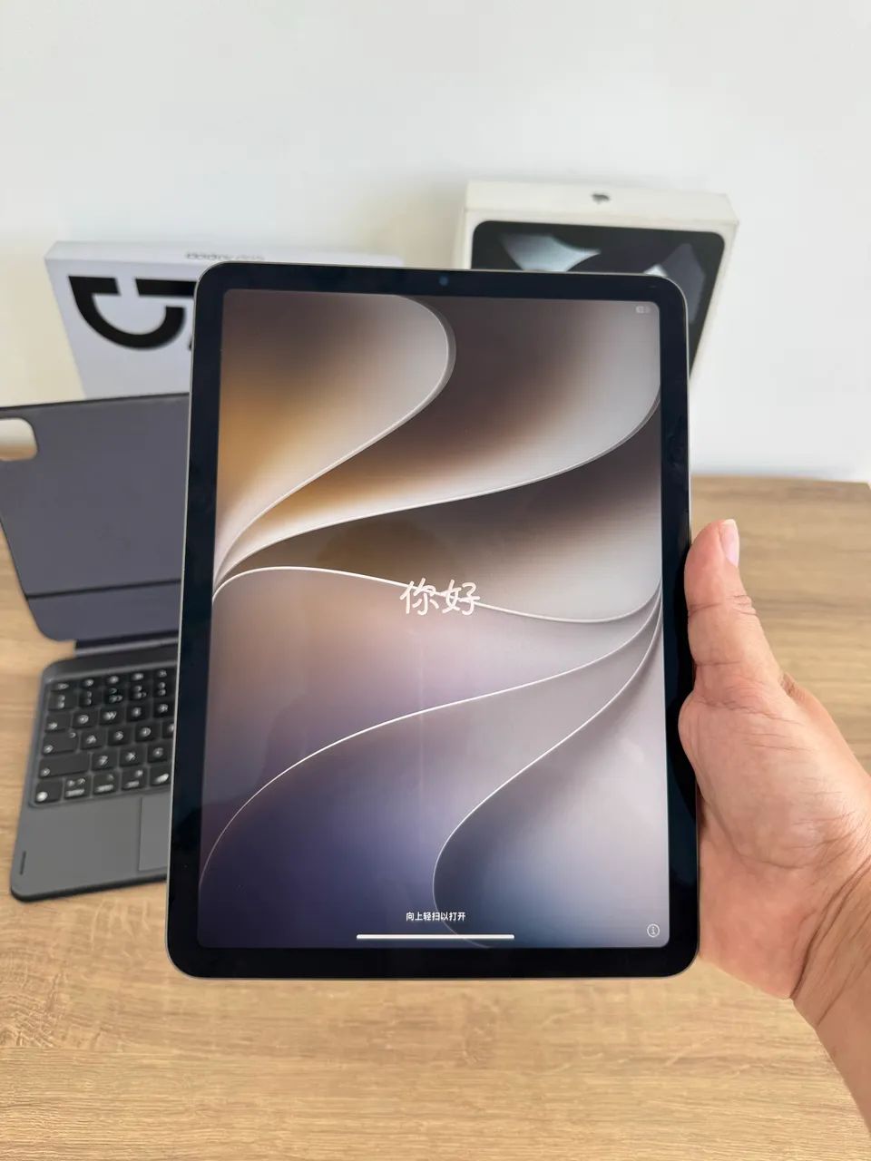 iPad Air M1 64GB + Teclado magnético 
