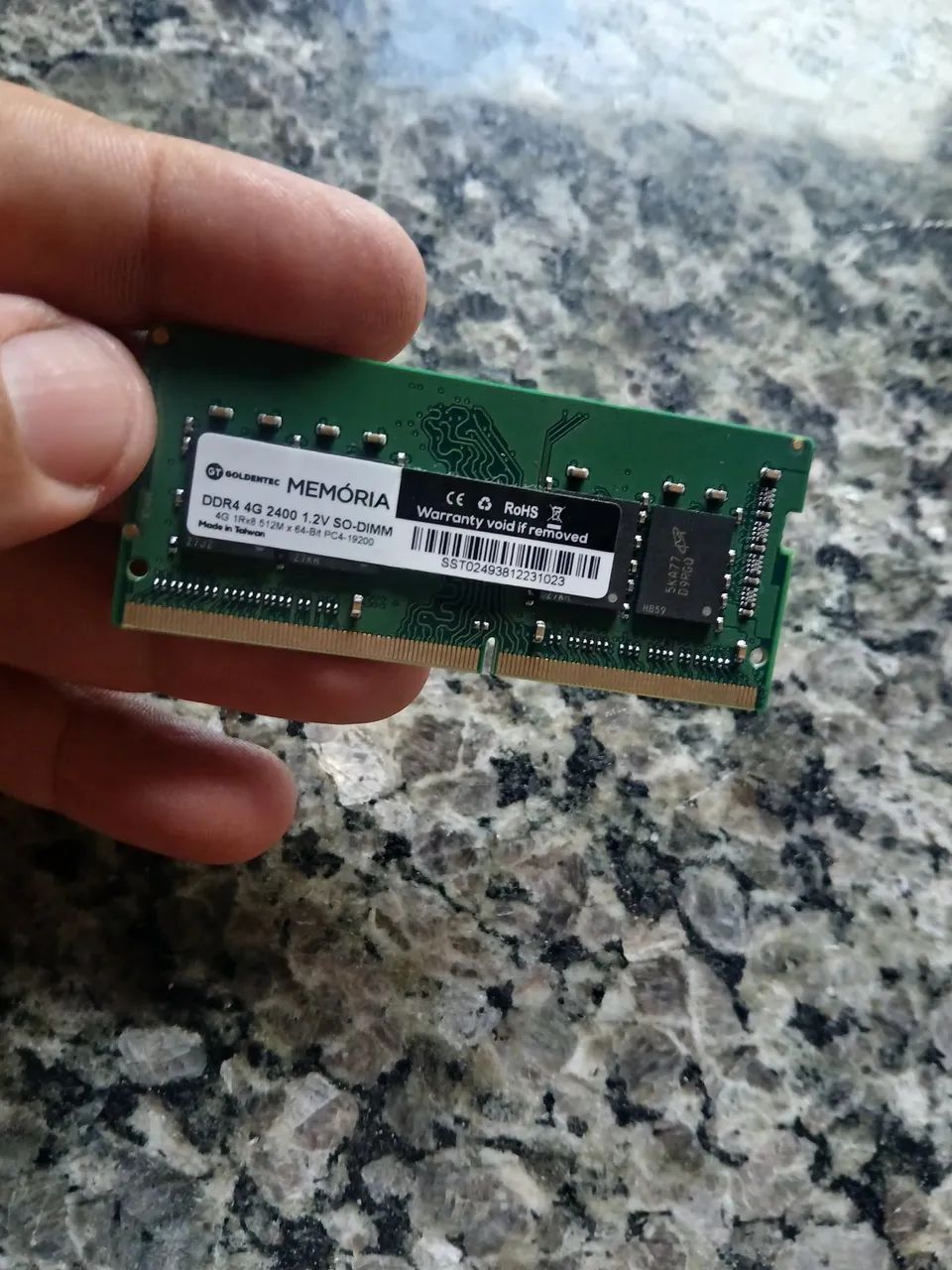MEMÓRIA RAM DDR4 4GB 2400Mhz