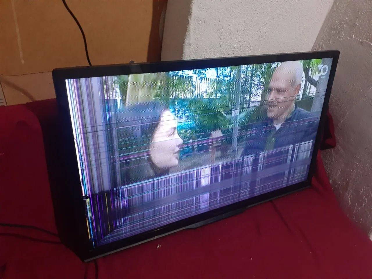 Tv Philips 32 tela quebrada! Nao Aceito proposta  - Foto 5