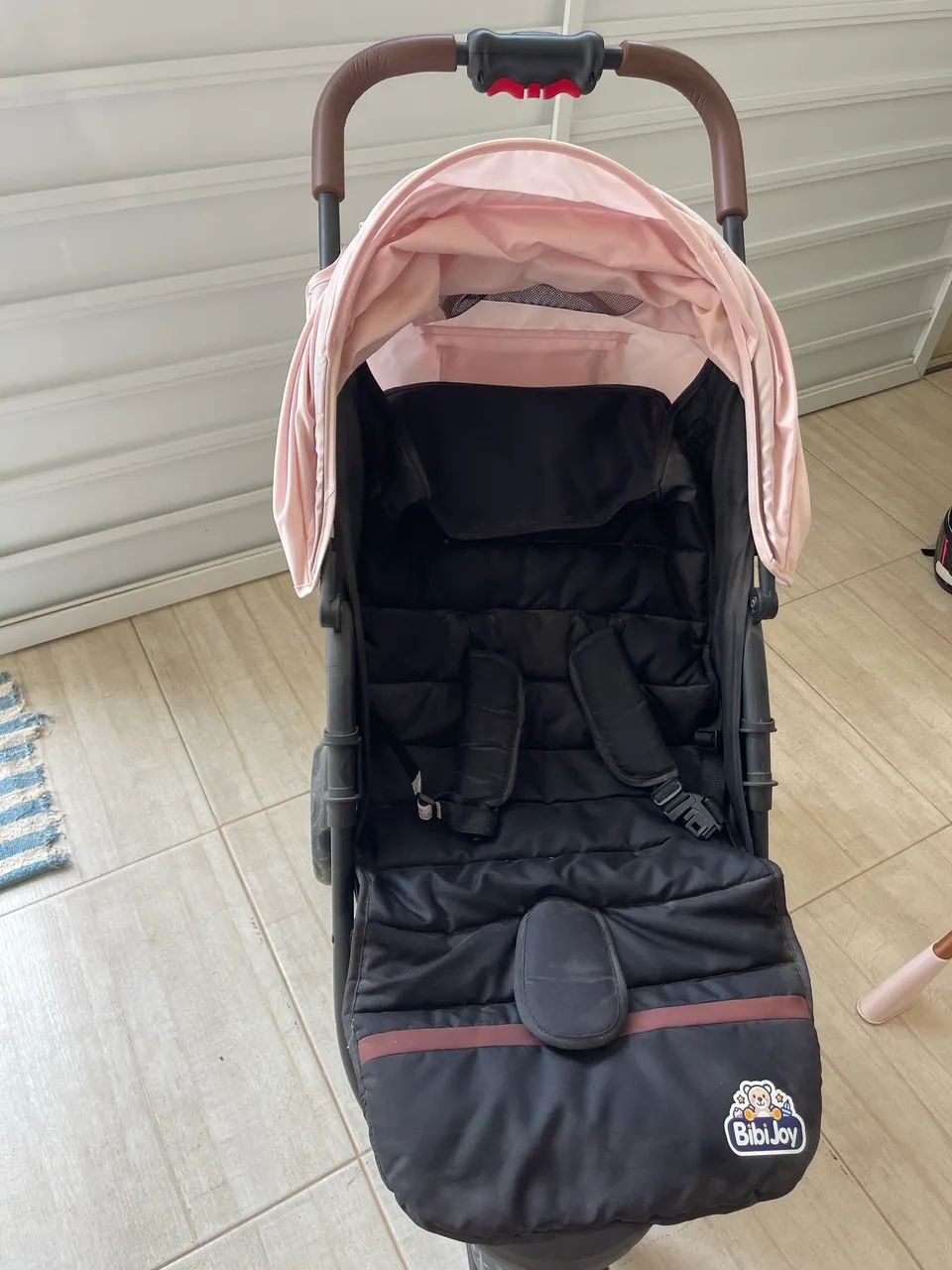 Vendo carrinho de bebê bibi joy - Foto 3