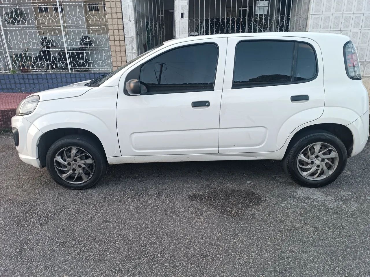 Fiat Uno Drive 1.0 Flex 6V 5P 2018 - Foto 3