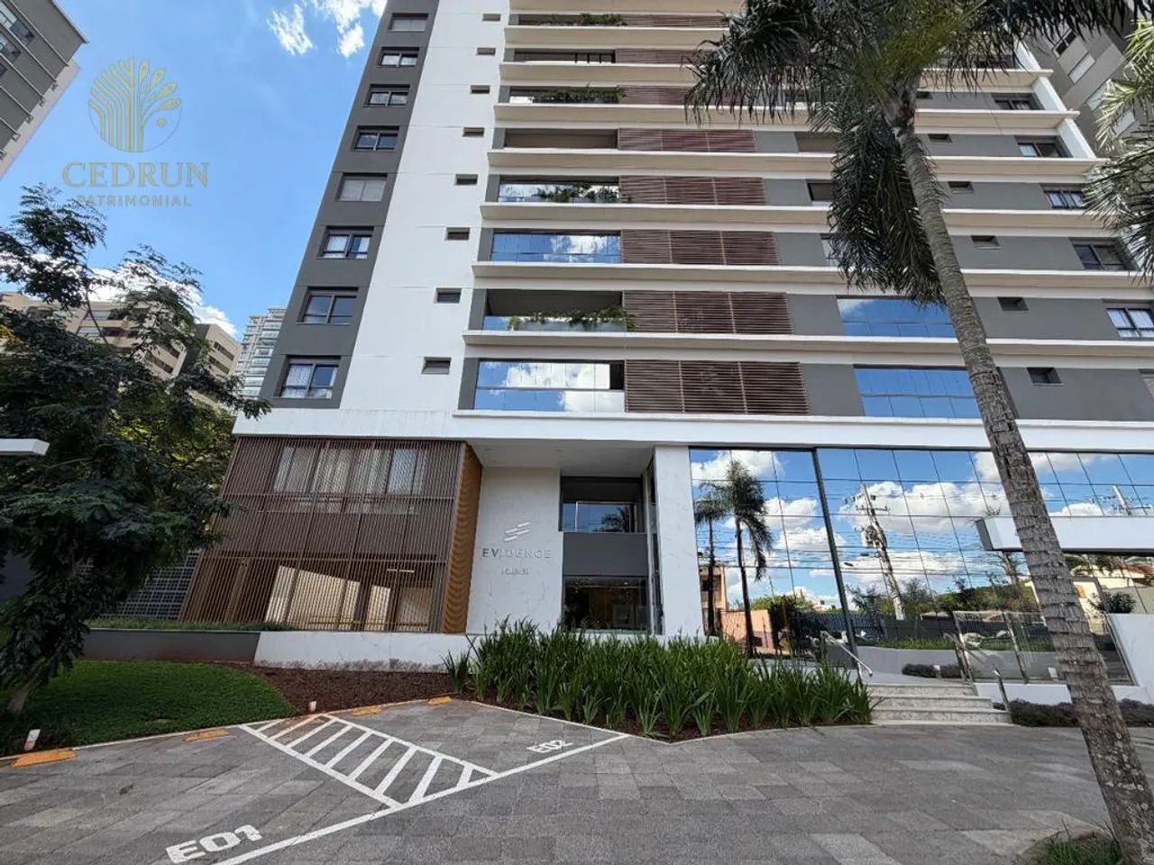 Apartamento à venda em Maringá, Zona 03, Edifício Evidence, com 3 suítes, 161 m² e 3 vagas - Foto 2
