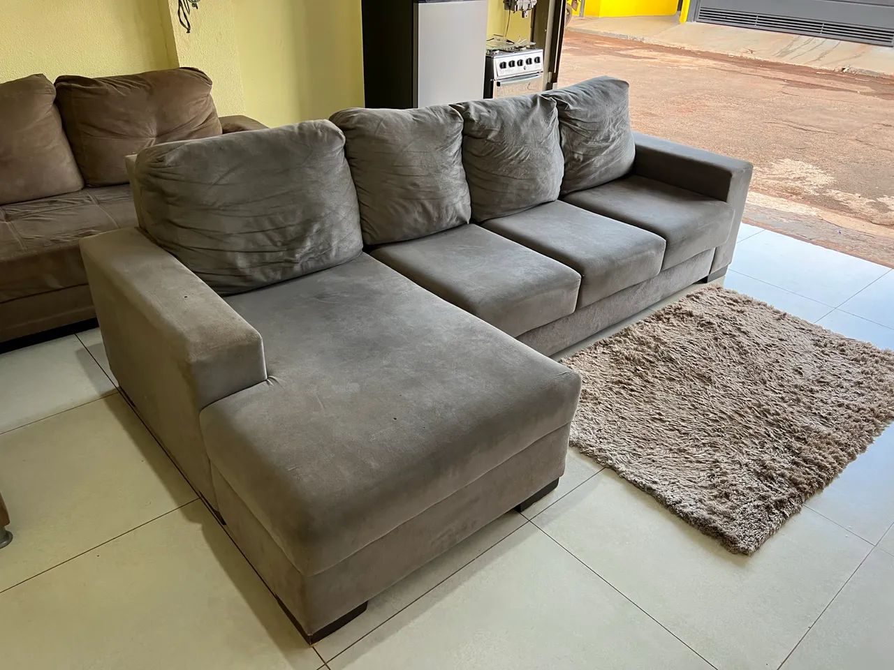 Vendo Sofá super Chaise com assentos retráteis usado em bom estado Entrego * - Foto 5