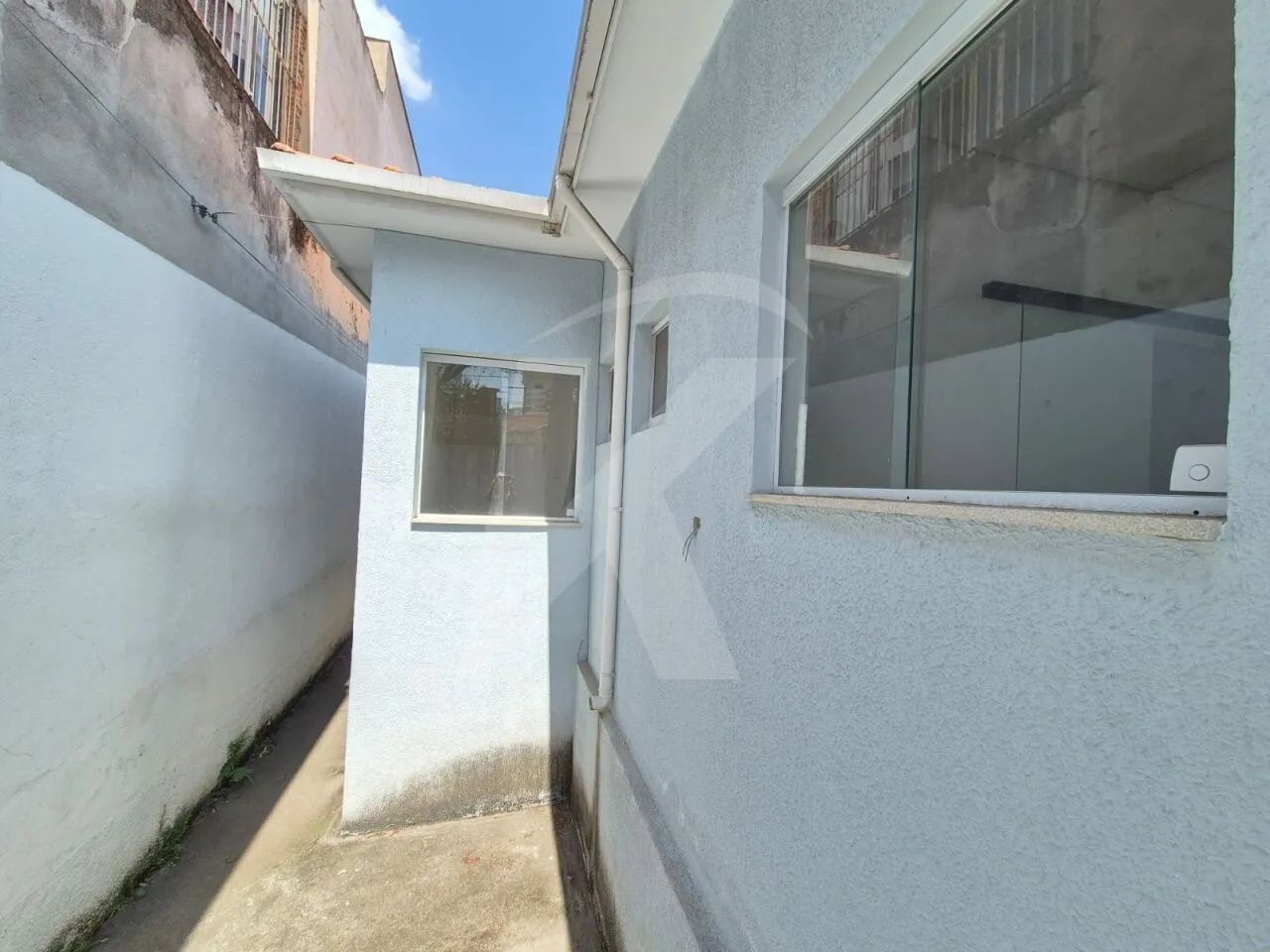 Casa com 03 Quartos e 02 banheiros em Santana - Foto 2