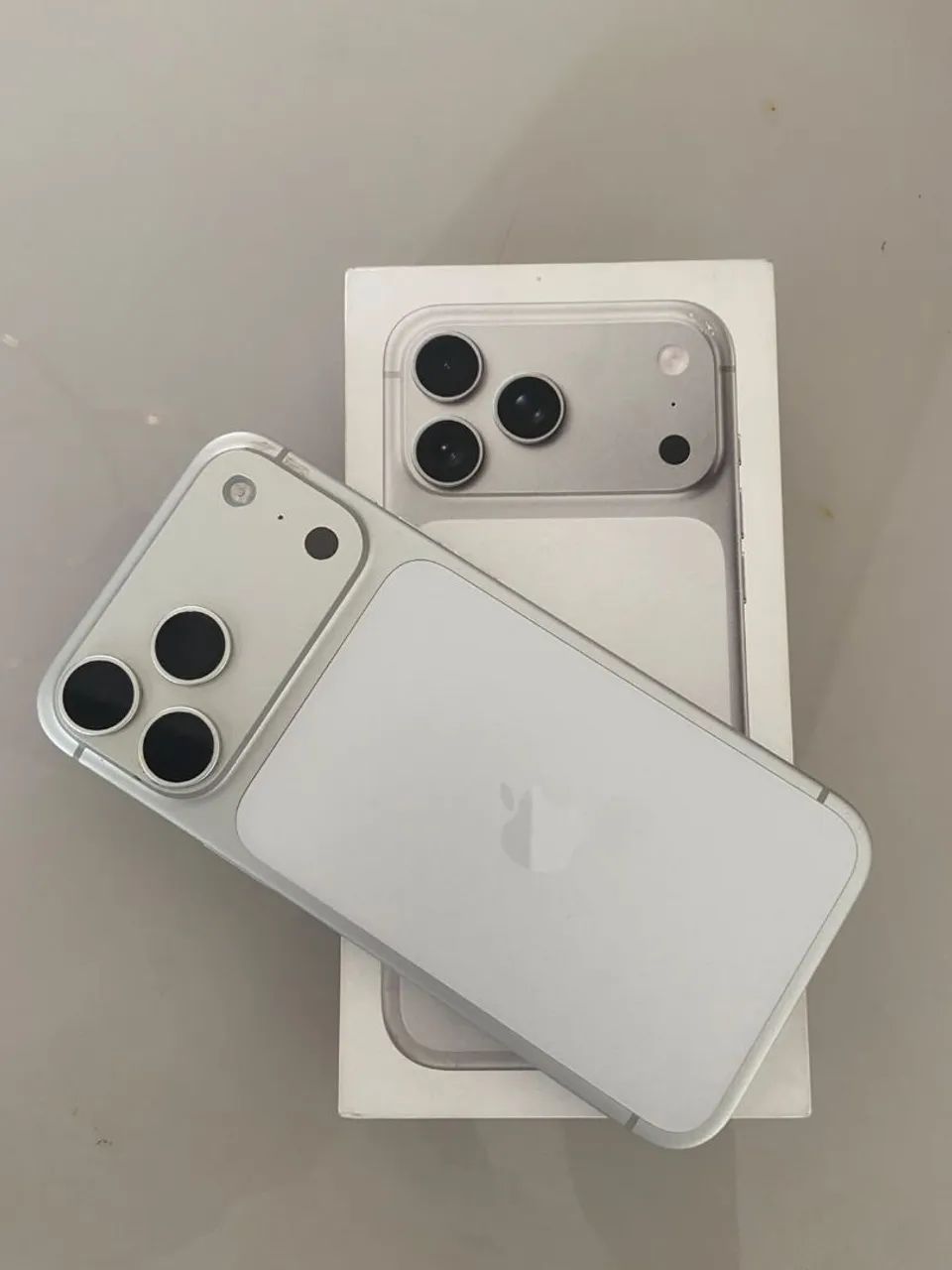 IPhone 17 pro max - Foto 3