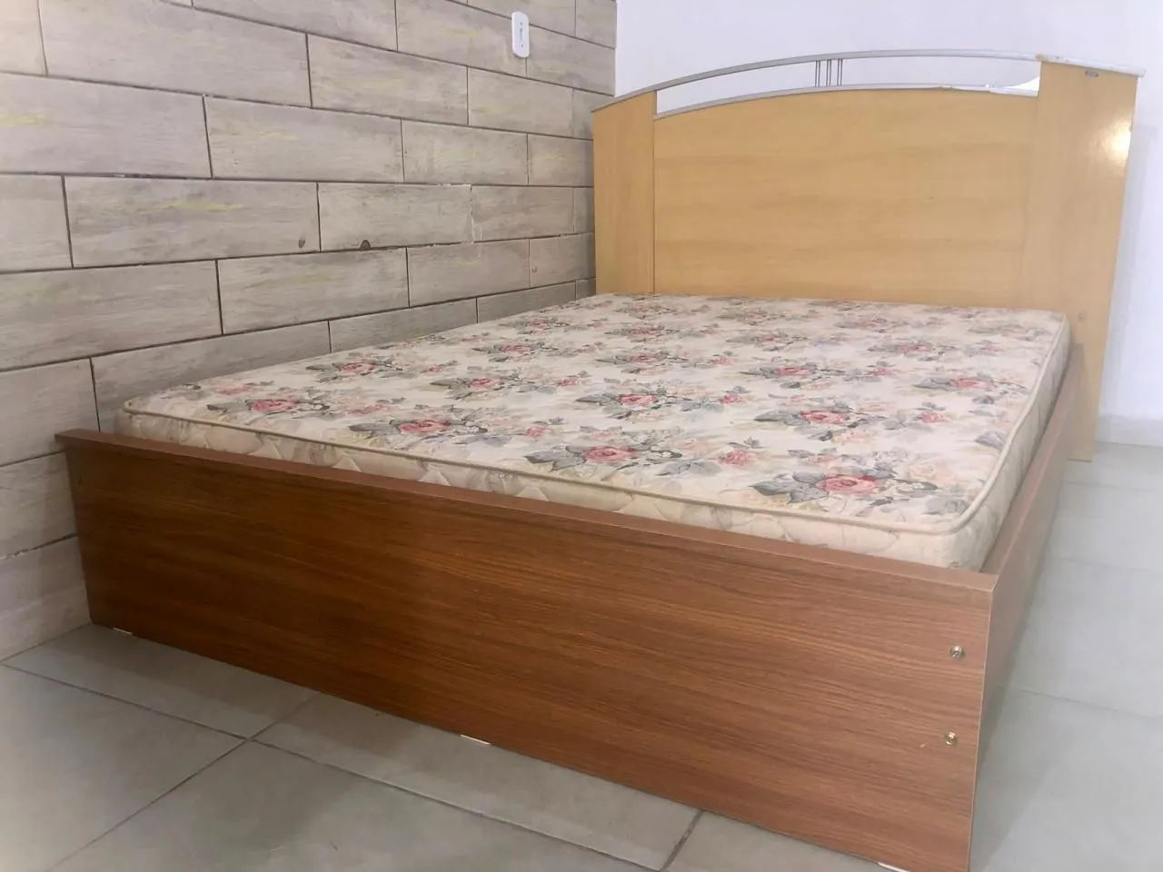 Cama com colchão  - Foto 3