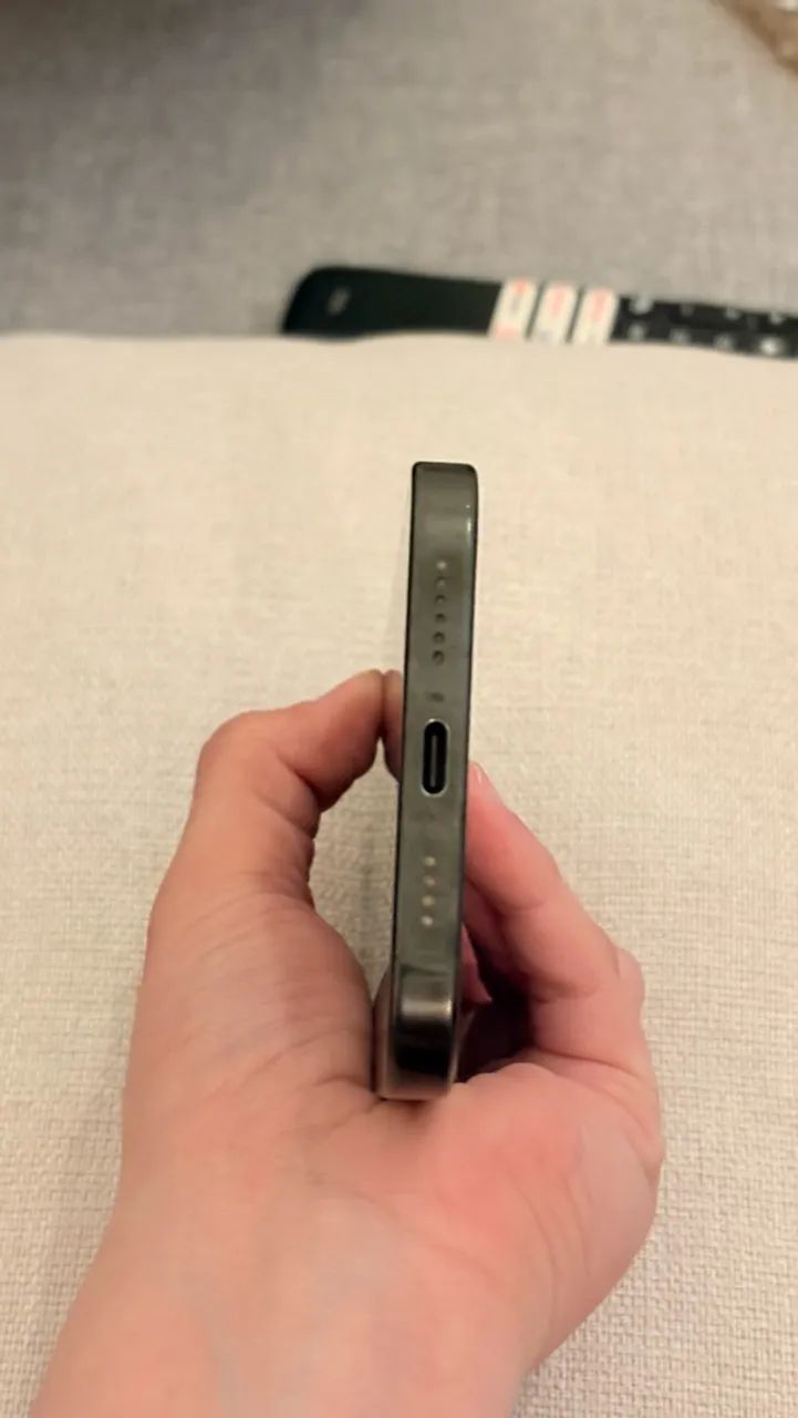 iPhone 16 pro Max 256 black  - Foto 5