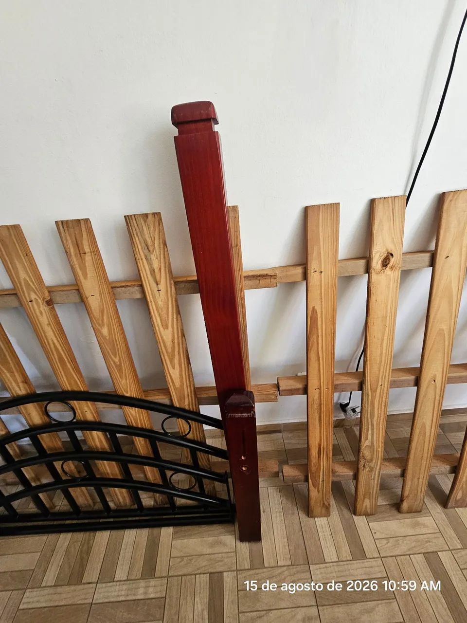 Cama solteirão de madeira/ferro  - Foto 4