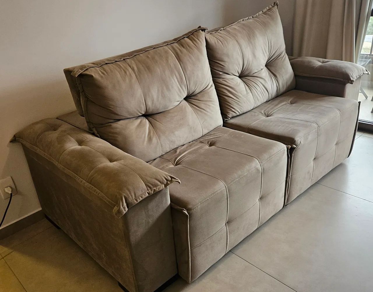 Sofá Retrátil 2,10 X 1,10m/ 1,61m