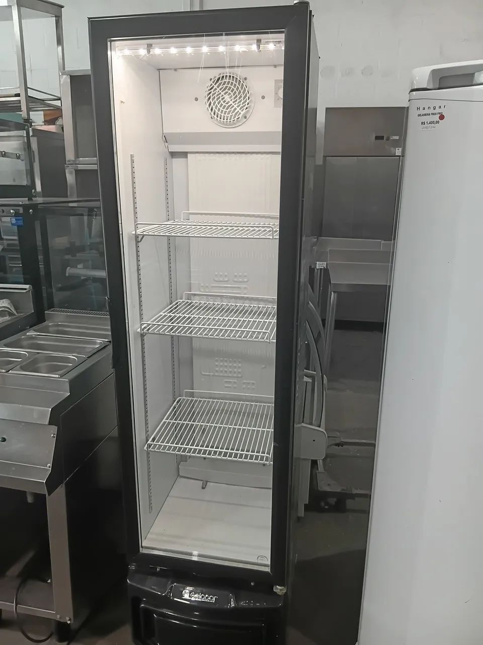 Expositora de bebidas slim 230 litros  - Foto 2