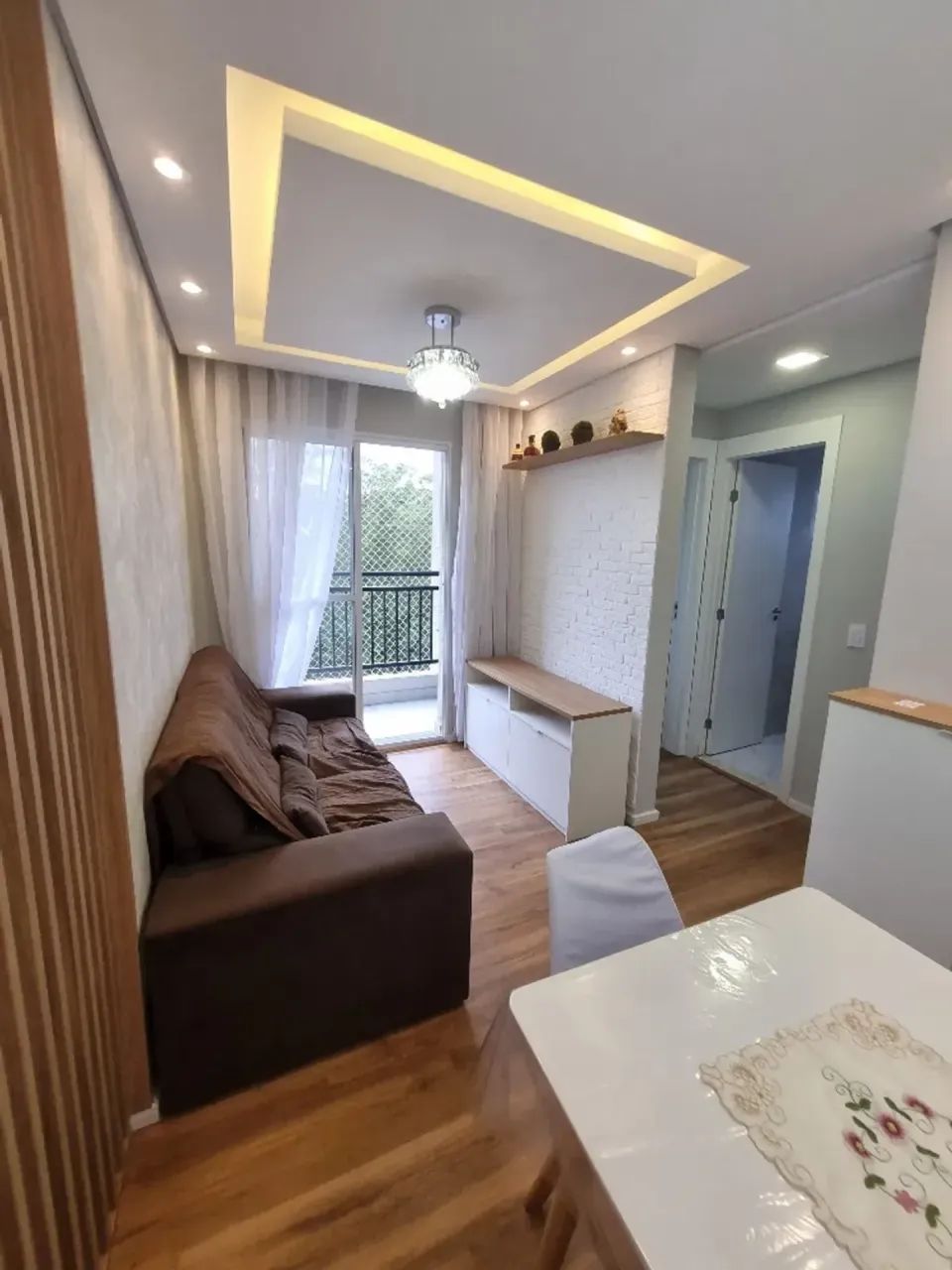 Apartamento com  44m²  c/ 2 dormitórios e uma vaga de garagem - Bairro Interlagos/SP.