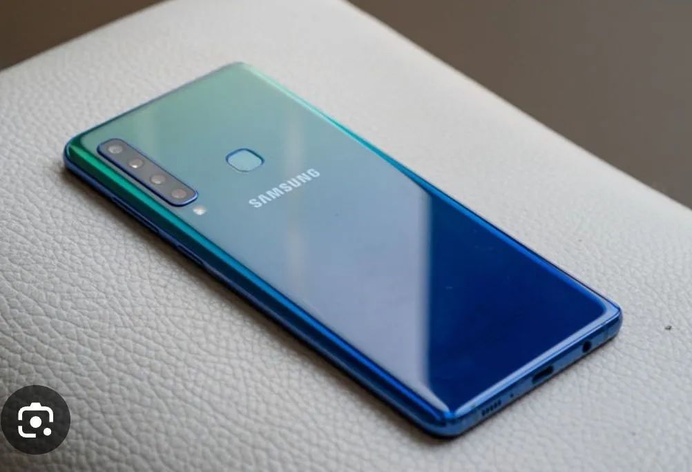 celular Samsung A9 128GB tela 6.7