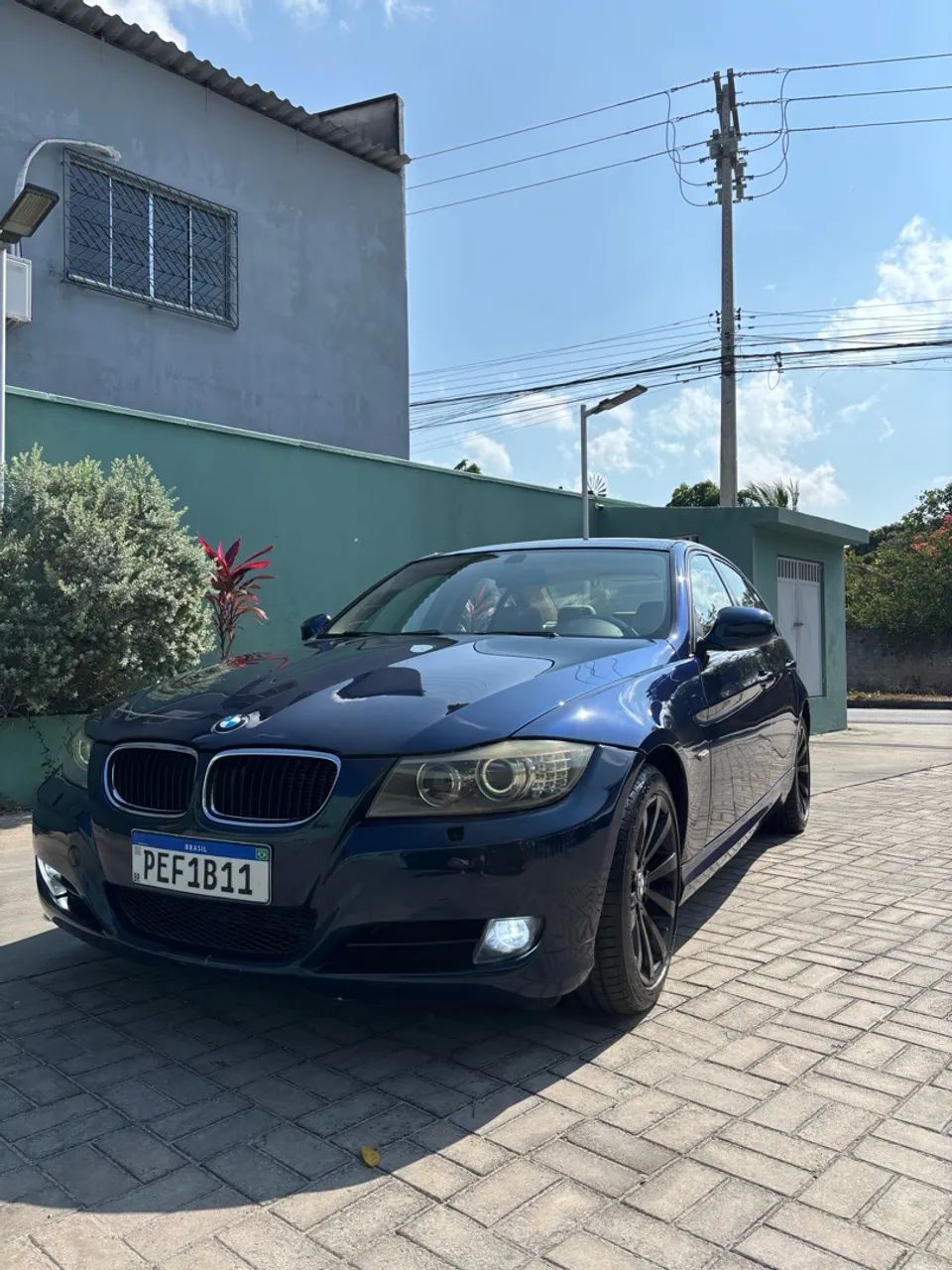 BMW 320I A 2011
