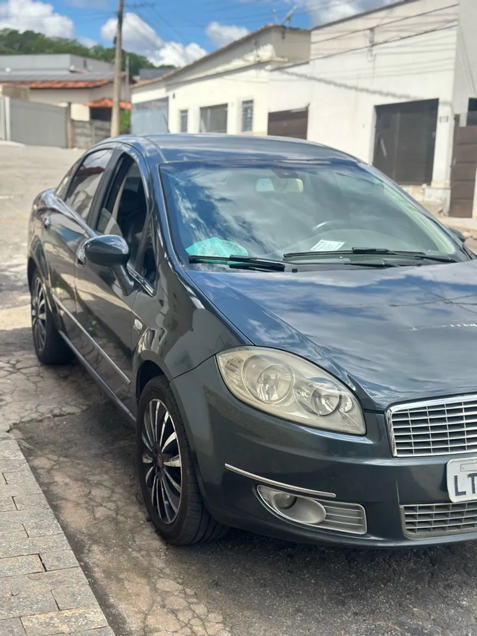 Fiat Linea Absolute 1.9/1.8 Flex Dualogic 4P 2011 - Foto 4