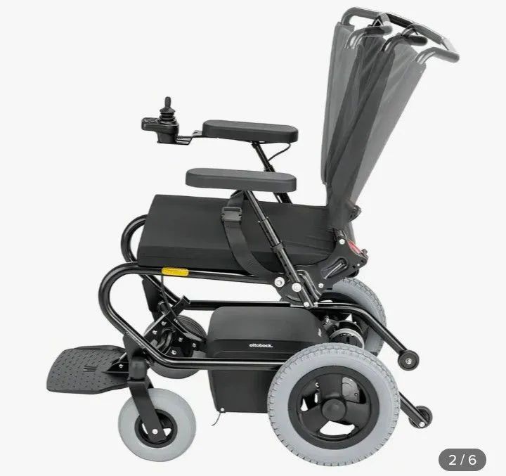 Cadeira de roda motorizada bem nova ottobock wingus - Foto 4