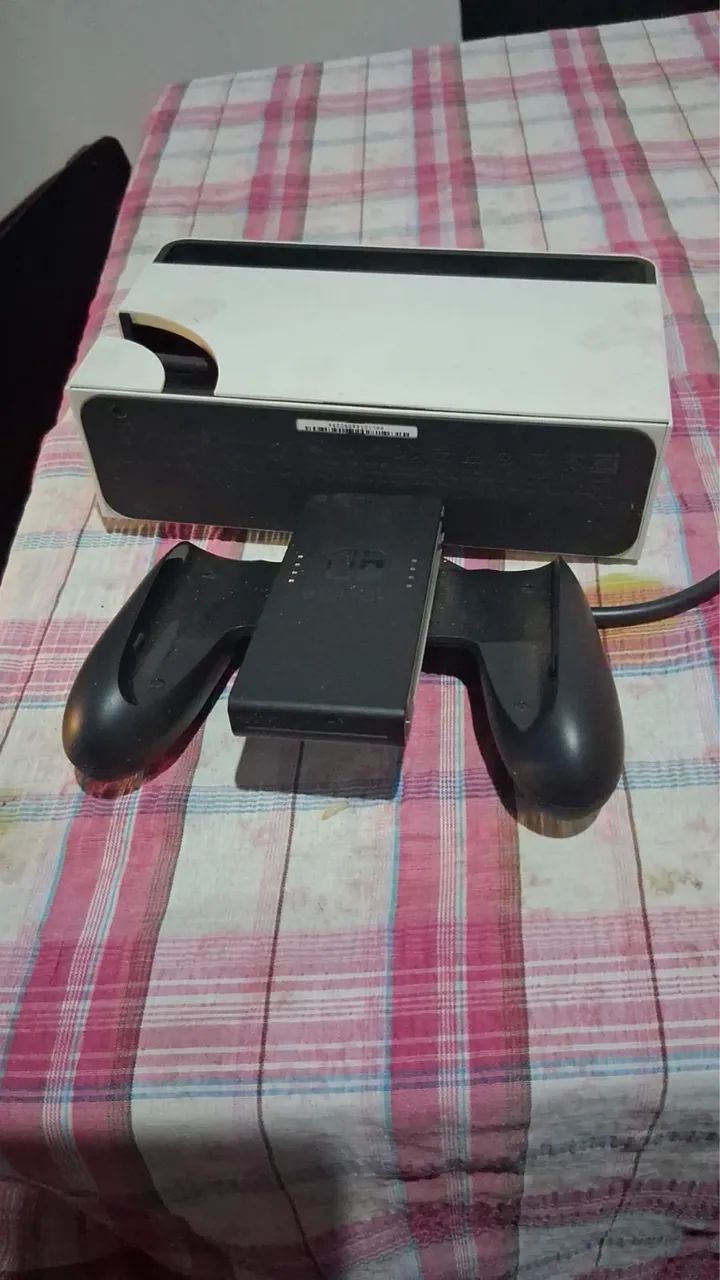 NINTENDO SWITCH OLED 64 gb + CASE  - Foto 2