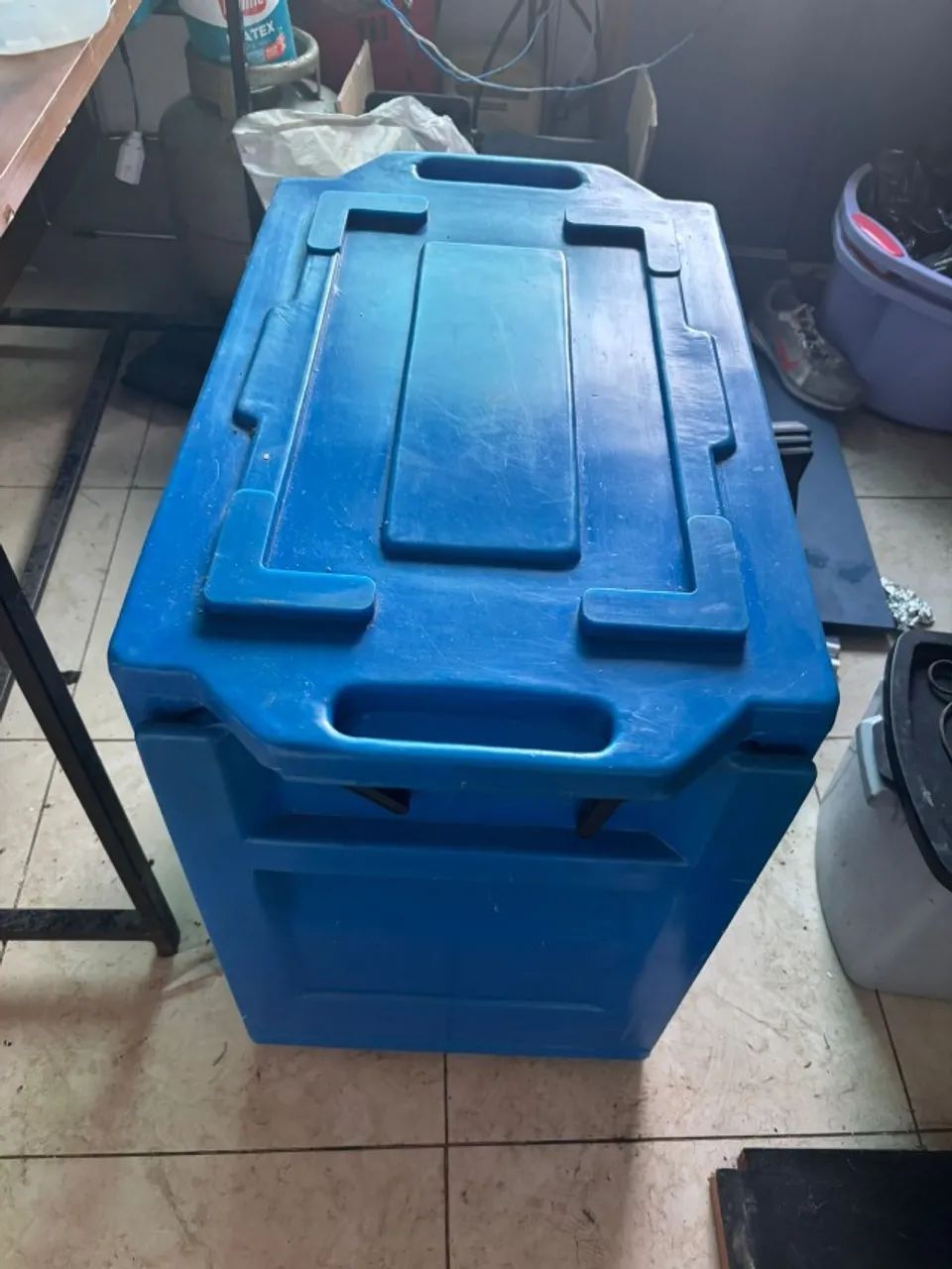 HOT BOX TÉRMICA AZUL - 100 LITROS - USADA