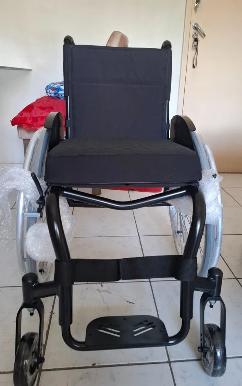 Cadeira de rodas (Nova)