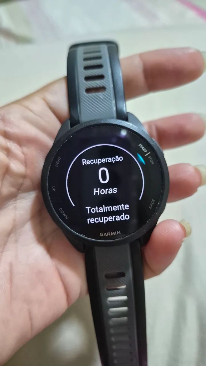 Garmin ForeRunner 165 music