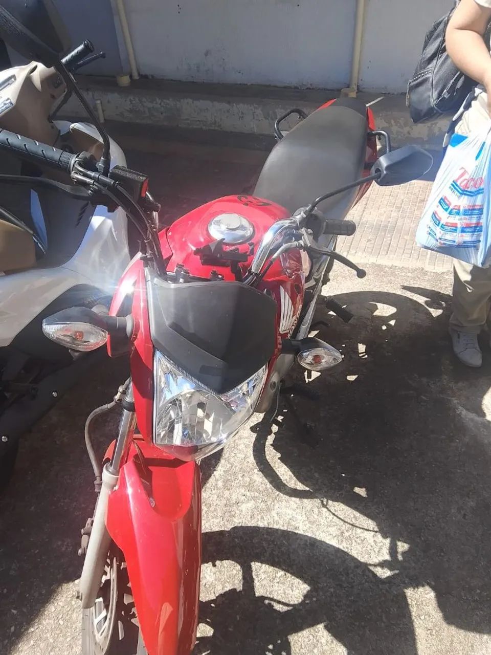 Vendo Fan 150 2014 - Foto 2