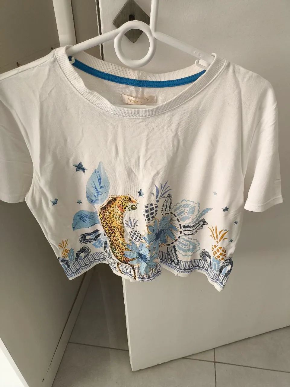 Blusa cropped