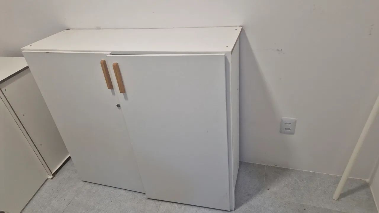 Armario em MDF Branco 