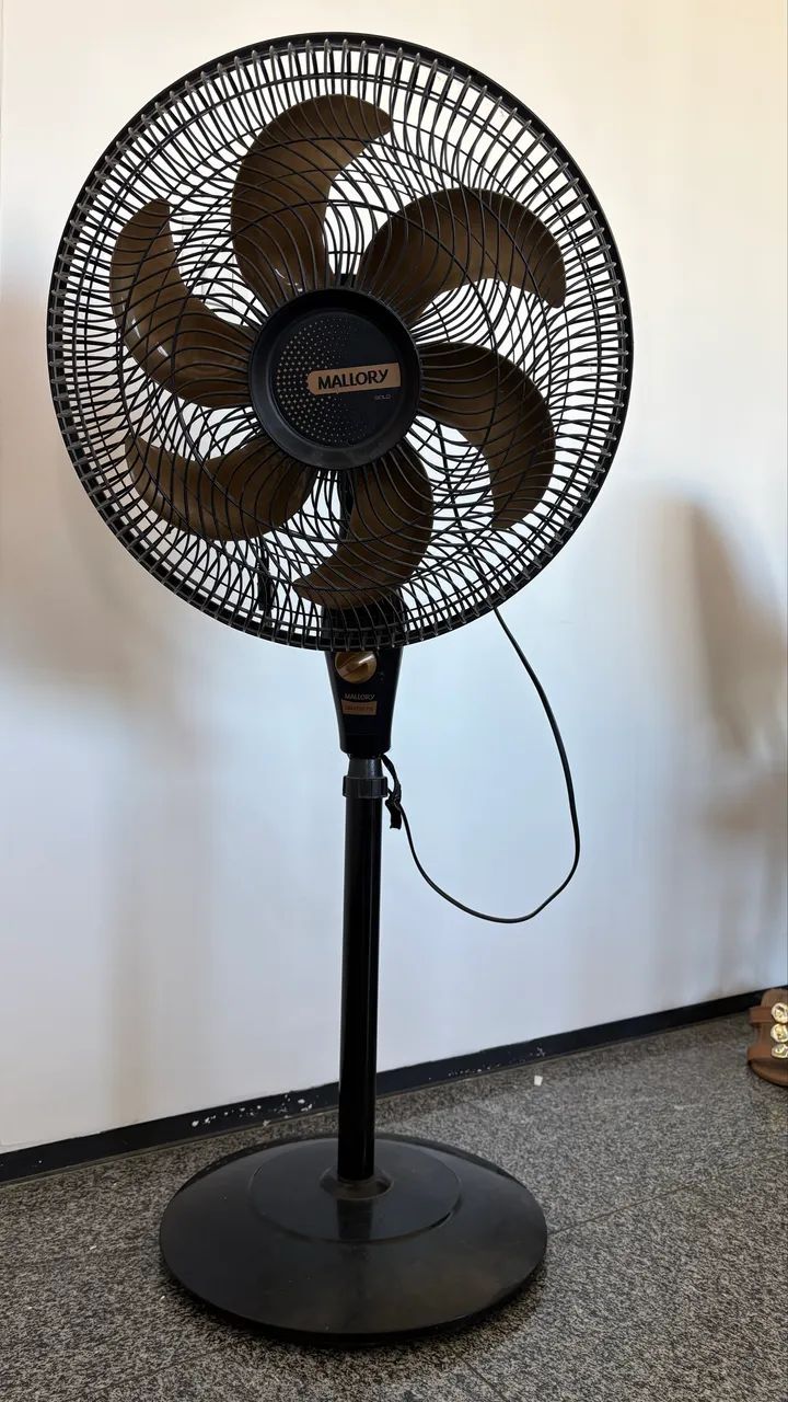 Ventilador de coluna Mallory 50cm de diâmetro 