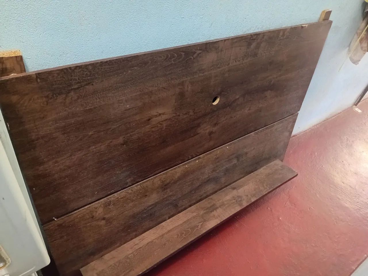 Armário e painel de TV 