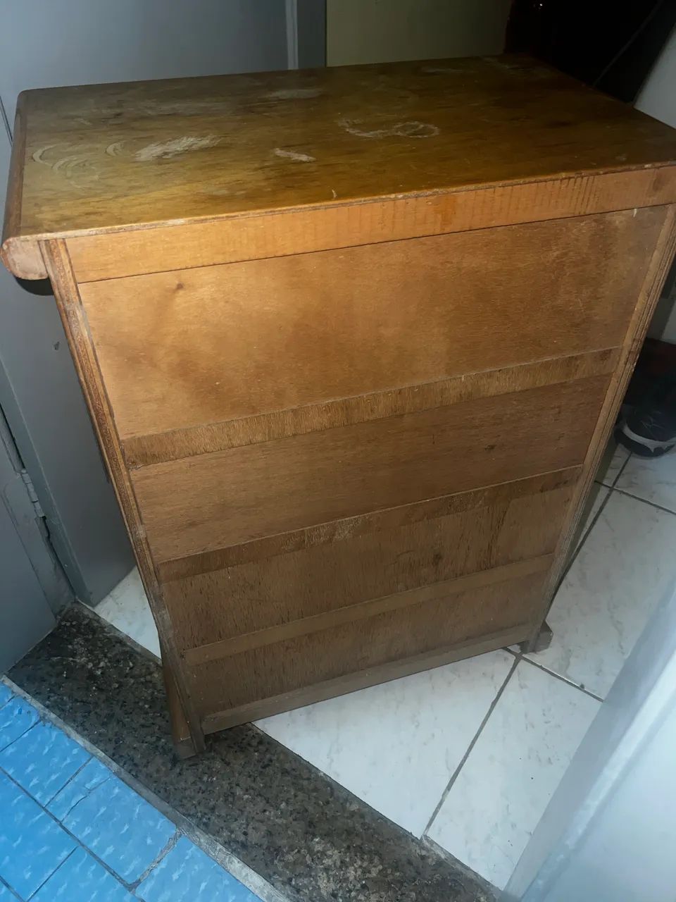 Mesinha de cabeceira com gavetas  - Foto 2
