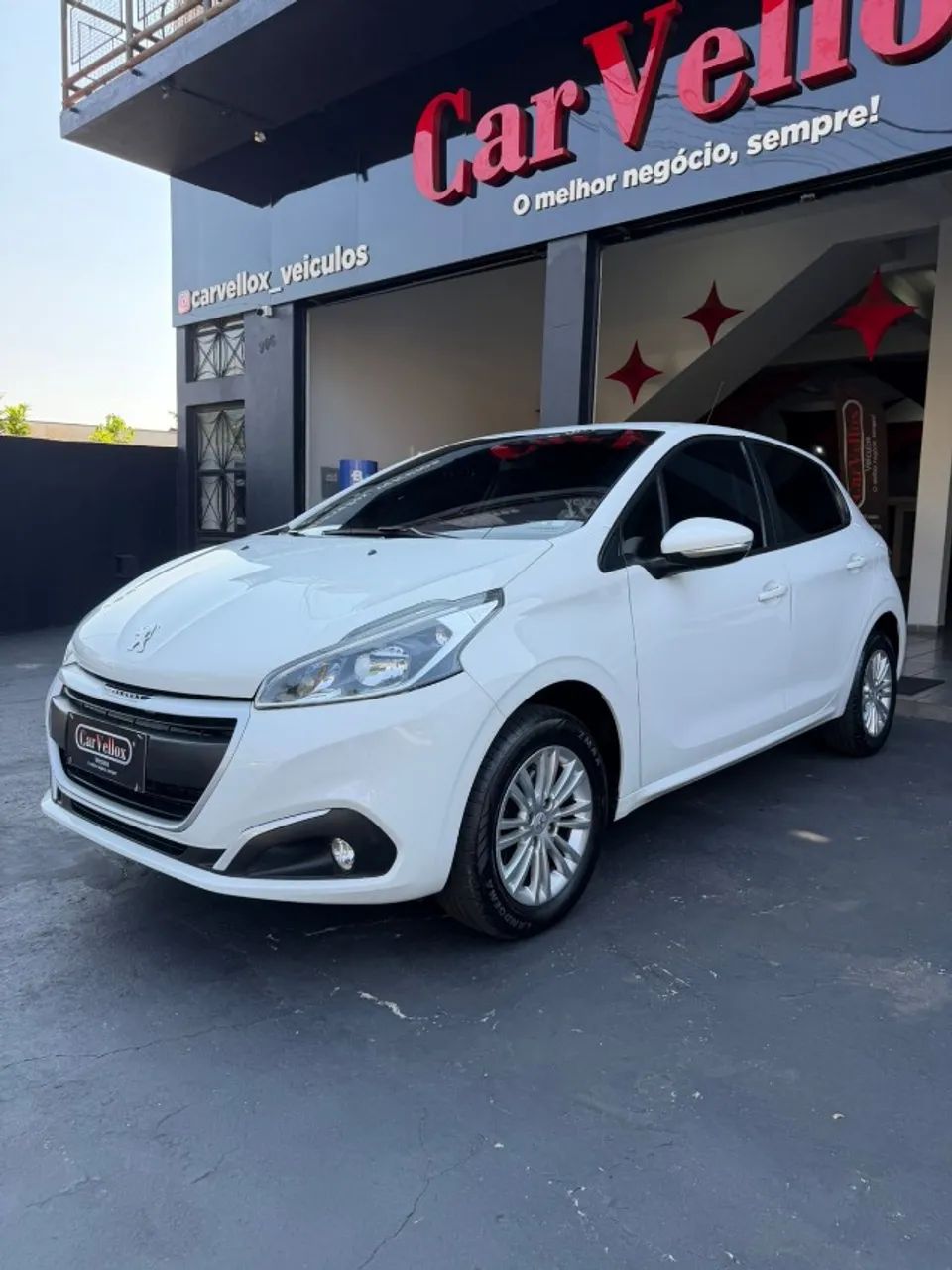 Peugeot 208 Active Pack 1.2 Flex 12V 5P Mec. 2017 - Foto 3