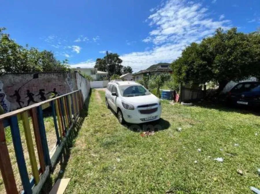 FLORIANÓPOLIS/SC - Terreno com 823,54 m² na Cachoeira do Bom Jesus - Foto 4