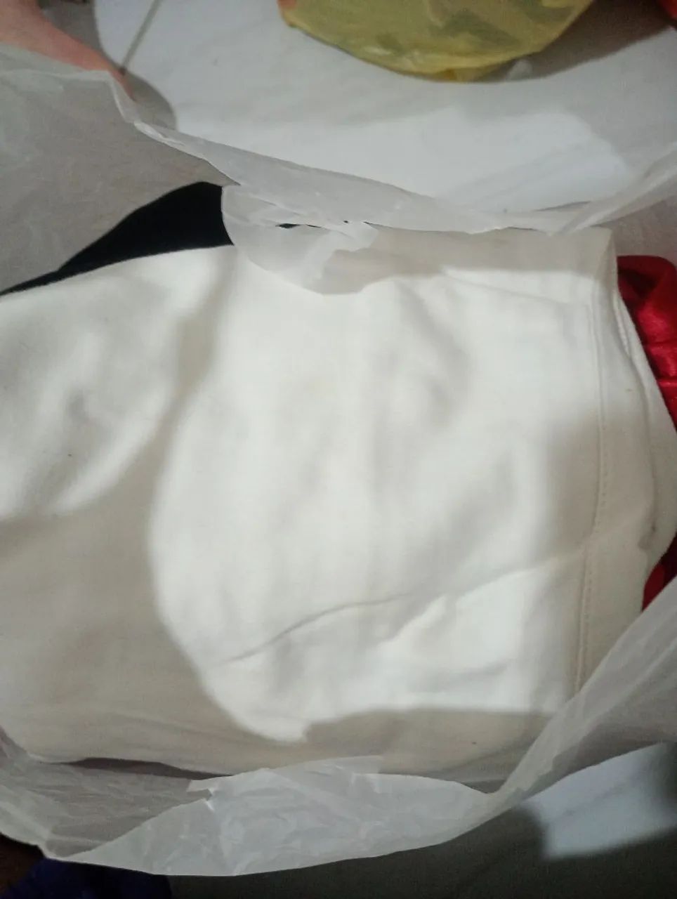 Roupas variadas
