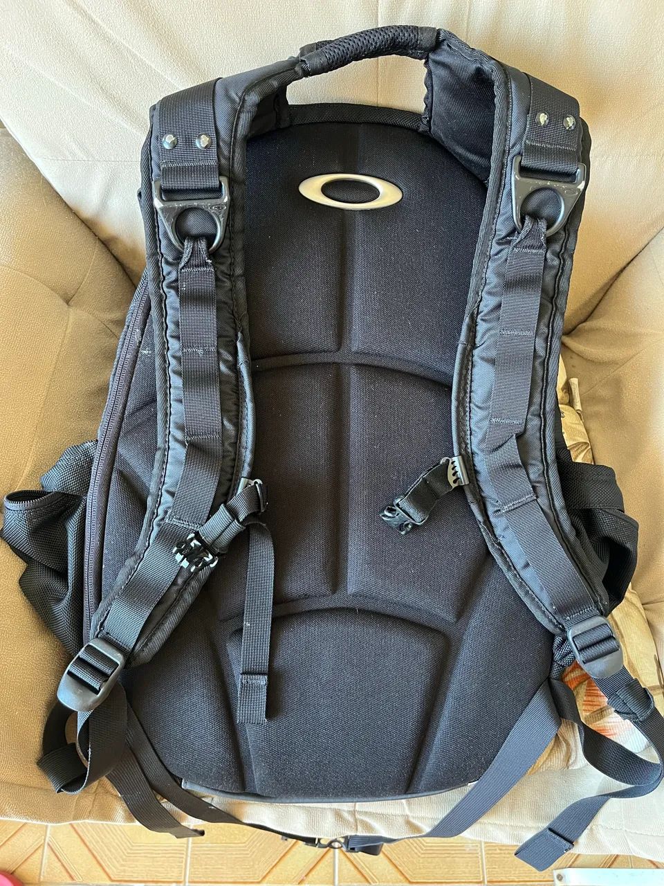 Mochila Oakley Icon 3.0 - Foto 2