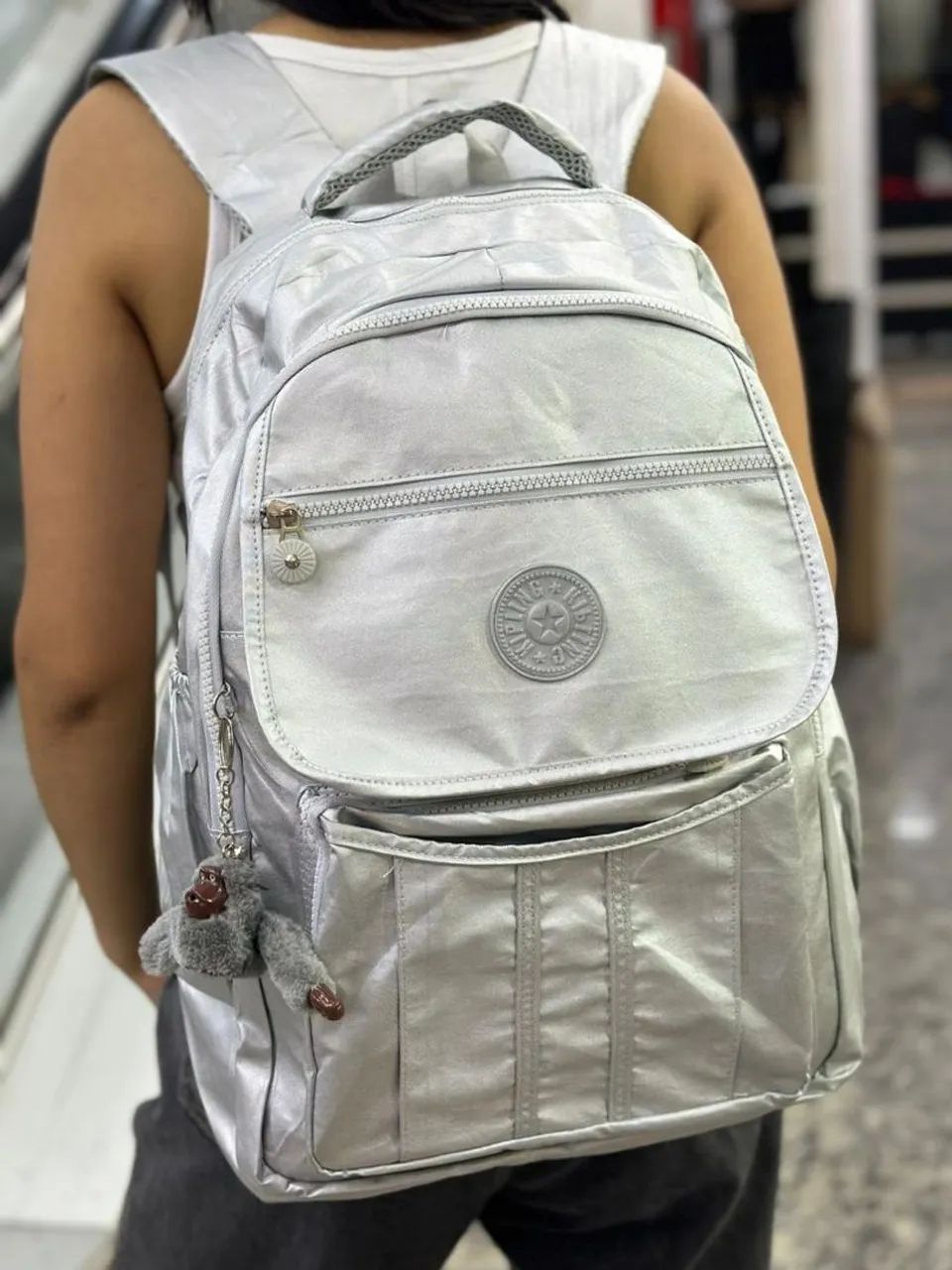 Mochila Kipling metalizada  - Foto 4