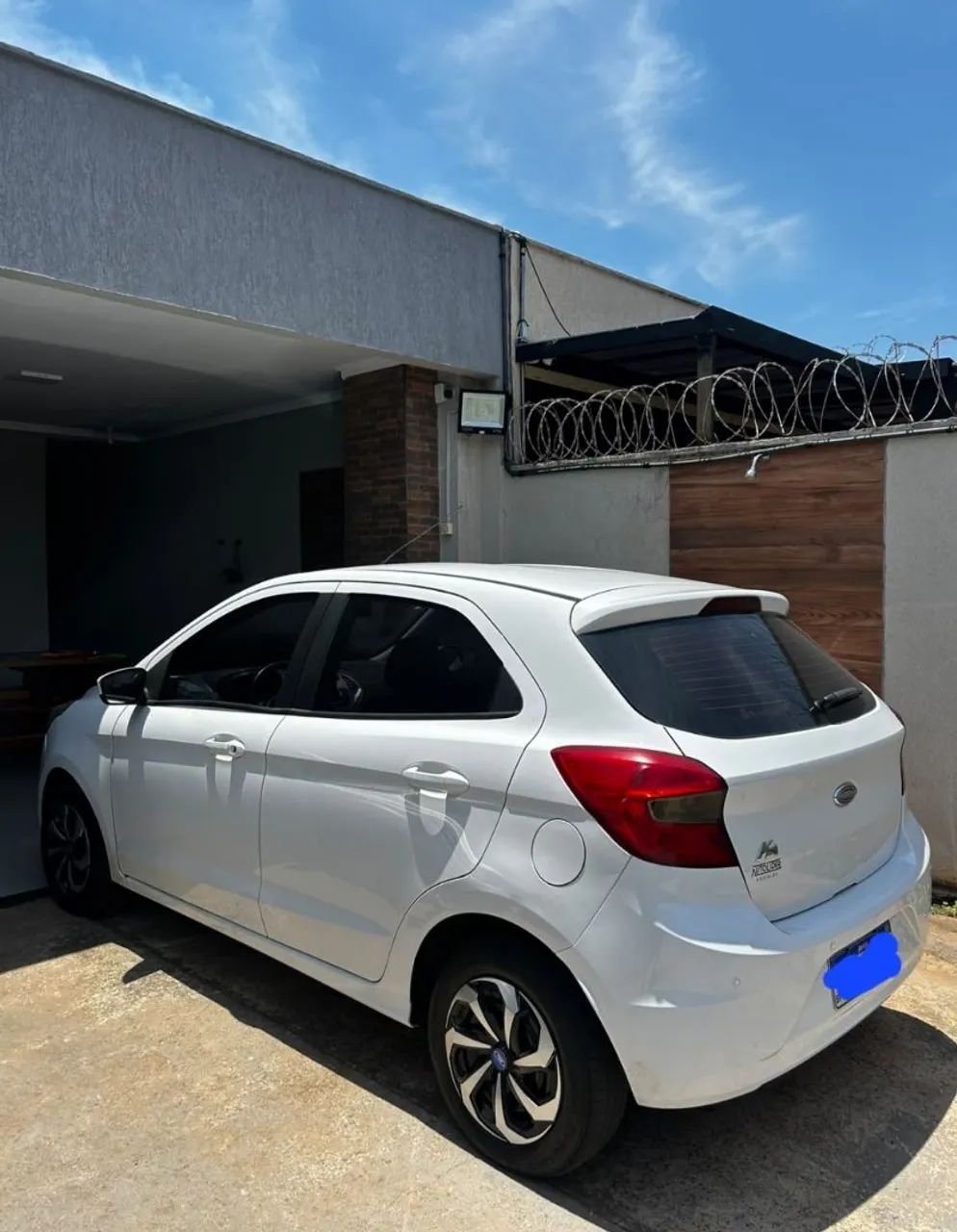 Ford Ka 1.0 SE/SE PLUS TIVCT FLEX 5P 2015