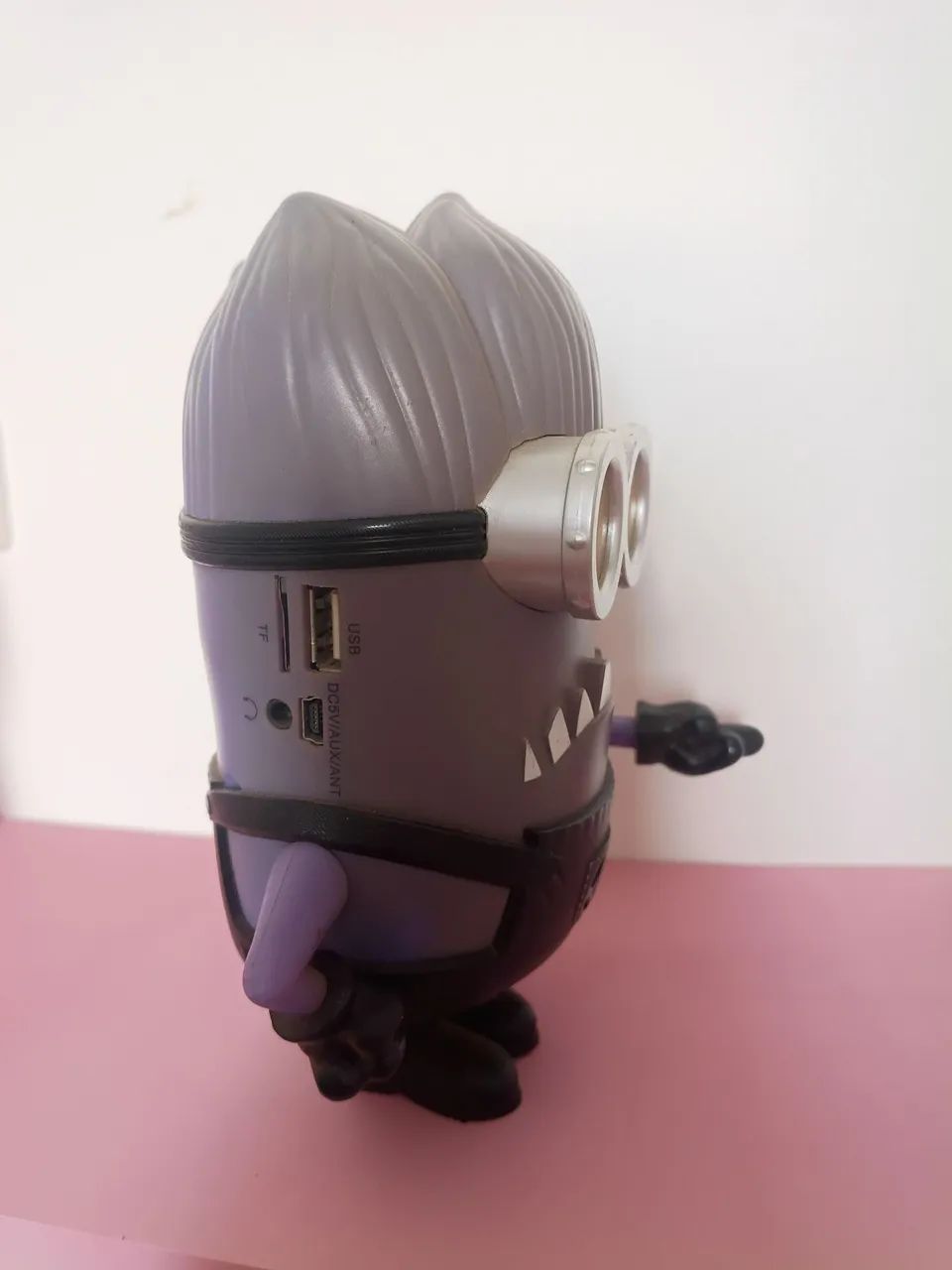 Rádio portátil Minions - Foto 4