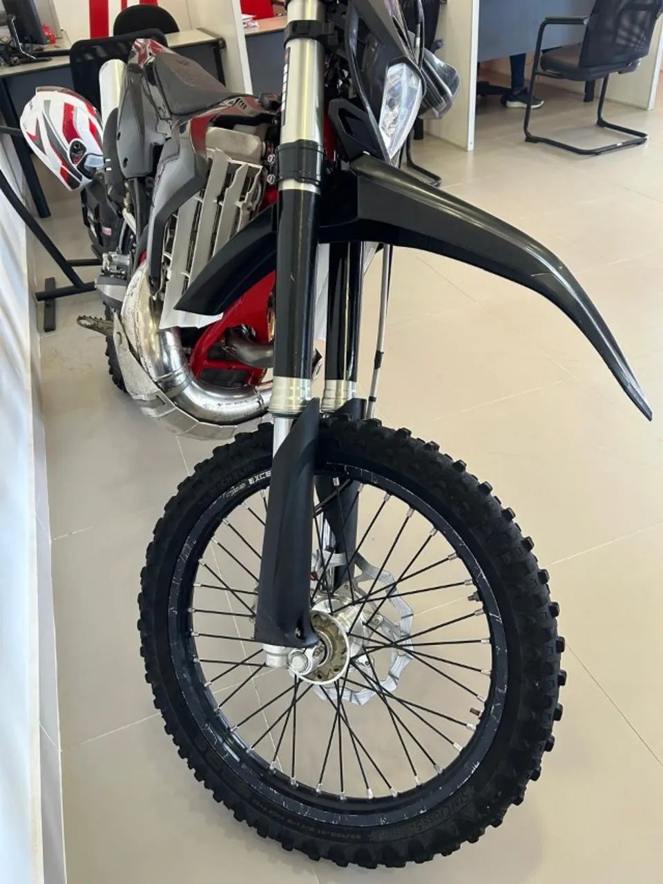 Beta 300RR 2024 - Foto 3