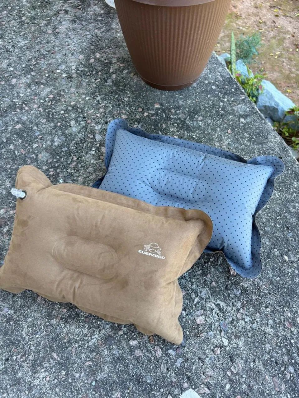 Travesseiros infláveis guepardo 