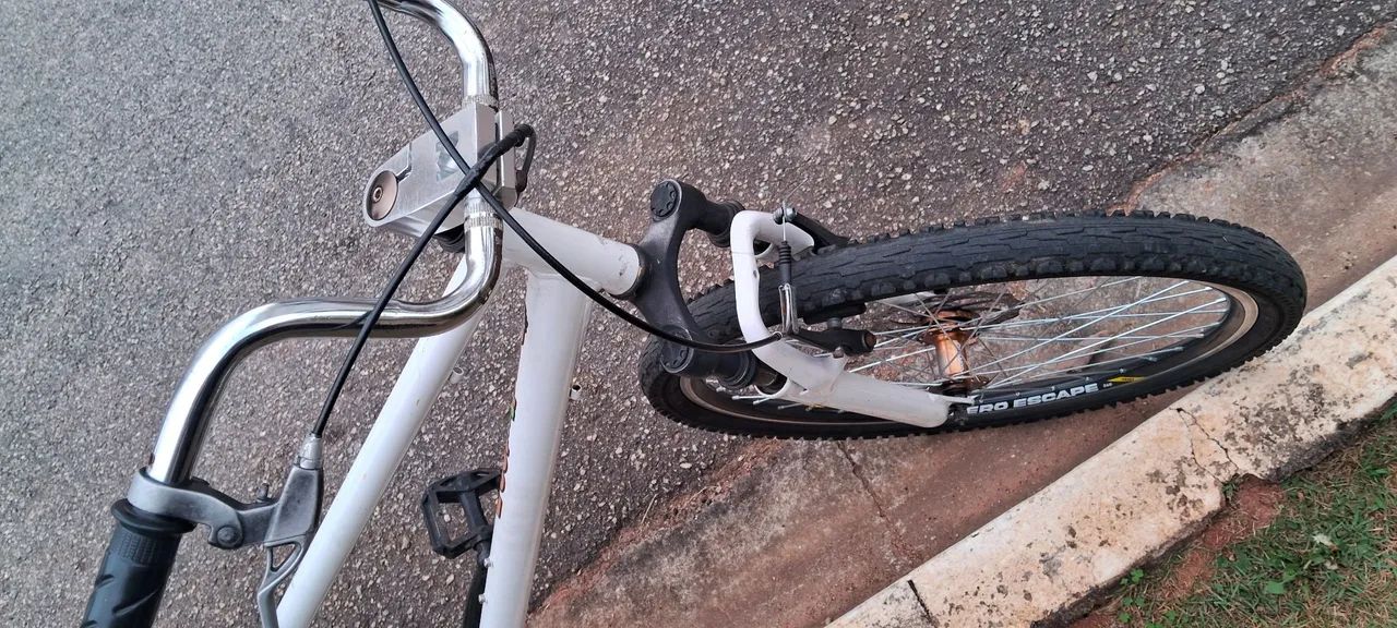 Bicicleta Aro 26 - R$ 400 - Foto 5